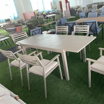 Couchette en aluminium en rotin en extérieur pliée de style moderne pour table de thé de jardin de luxe