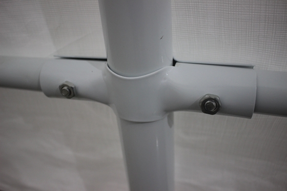 360*600*340cm Tente mobile en plastique Carport avec bois naturel traité sous pression