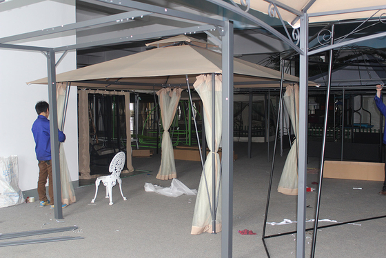 Écran solaire de jardin extérieur Gazebo en aluminium avec cadre pliable et taille 3,5 * 3,5 * 2,67M