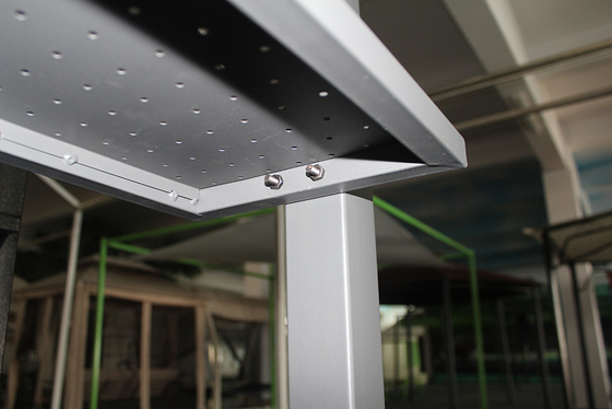 Pergola de pavillon de gazebo à cadre en acier avec 2.45*1.37*2.15M Taille et conception pliable