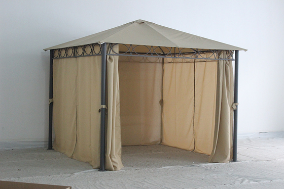 Garde extérieure Gazebo métallique en acier avec rideau en polyester