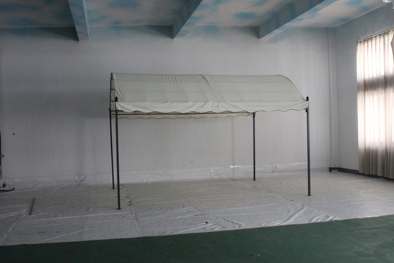 Non recouvert d'acier clôturé à l'eau moderne barbecue extérieur camping patio gazebo solaire