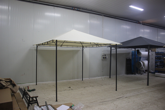 Pavillon de jardin en marbre blanc de luxe en polyester avec cadre en fer et tissu environnant