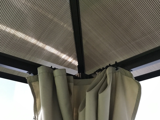 Gazebo extérieur pour fournitures de jardinage 3x3.65x2.6M Toit en polycarbonate à toiture unique
