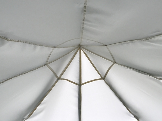Matériau en tissu de polyester 3*2.9M Modèle à ouverture Spire Gazebo haute énergie pour jardin