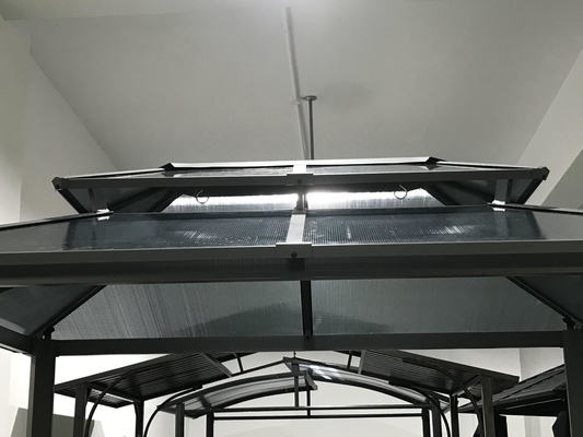 Gazebo en polycarbonate à double plafond 2.35X1.7X2.45M pour pont de pergolas extérieur