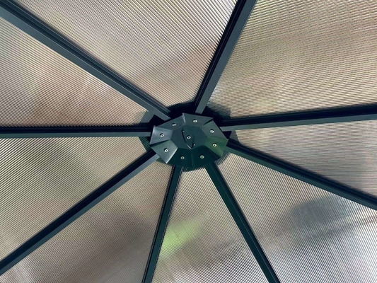 Jardin extérieur 3x3x2.6M Hard Top Gazebo avec plafond en PVC facile à assembler et robuste