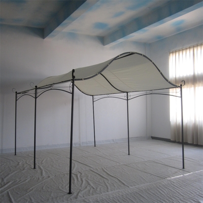 Tente de pergola avec style moderne et bois d'épinette